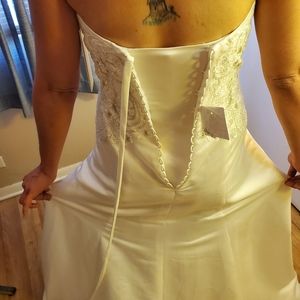 Ivory colored wedding dress size 8
